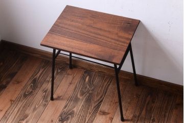 アンティーク家具　シンプルな鉄脚サイドテーブル(3)