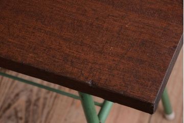 レトロ家具　昭和レトロ　シンプルな鉄脚サイドテーブル