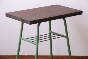 レトロ家具　昭和レトロ　シンプルな鉄脚サイドテーブル