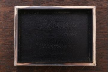 アンティーク雑貨　和製アンティーク　毛彫唐草文様　古い卓上シガレットケース(小物入れ・銀)