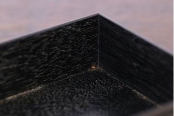 アンティーク雑貨　和製アンティーク　毛彫唐草文様　古い卓上シガレットケース(小物入れ・銀)