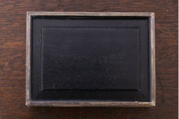 アンティーク雑貨　和製アンティーク　毛彫唐草文様　古い卓上シガレットケース(小物入れ・銀)