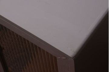 アンティーク家具　引き出し付き!モールガラス入りのおしゃれなペイント収納棚