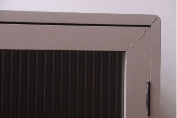アンティーク家具　引き出し付き!モールガラス入りのおしゃれなペイント収納棚