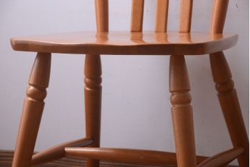 中古　飛騨産業　キツツキマーク　ダイニングチェア(1)