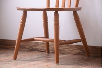 中古　飛騨産業　キツツキマーク　ダイニングチェア(2)