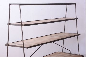 ラフジュ工房オリジナル　アイアンフレームの台形ディスプレイラック