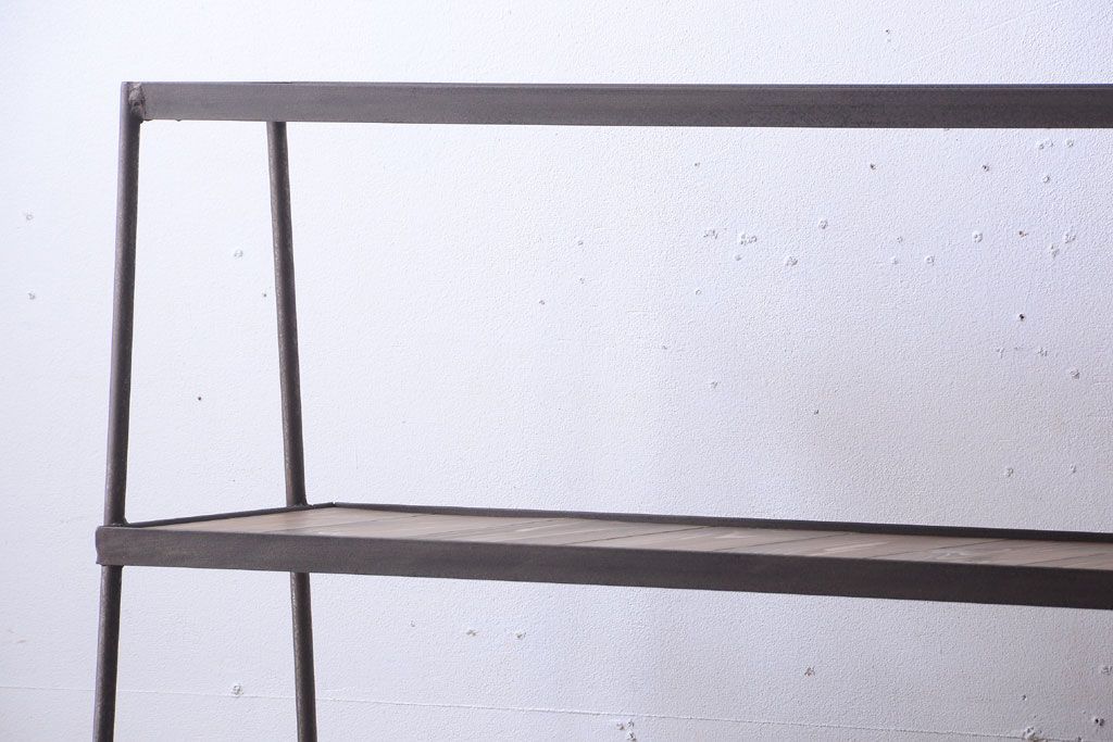 ラフジュ工房オリジナル アイアンフレームの台形ディスプレイラック