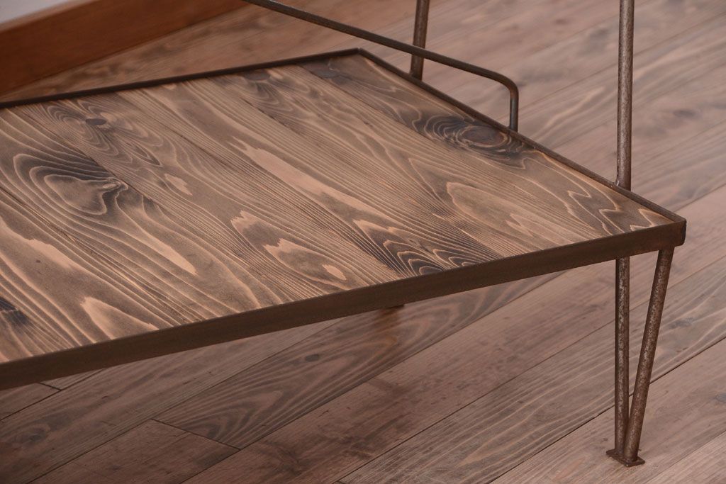 ラフジュ工房オリジナル アイアンフレームの台形ディスプレイラック