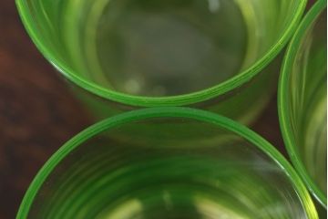アンティーク雑貨　和製アンティーク　ウランガラスのコップ(5点セット)