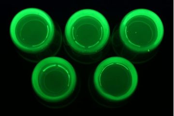 アンティーク雑貨　和製アンティーク　ウランガラスのコップ(5点セット)