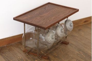 アンティーク雑貨　和製アンティーク　台付き!昭和レトロな3連ガラス瓶(猫瓶)