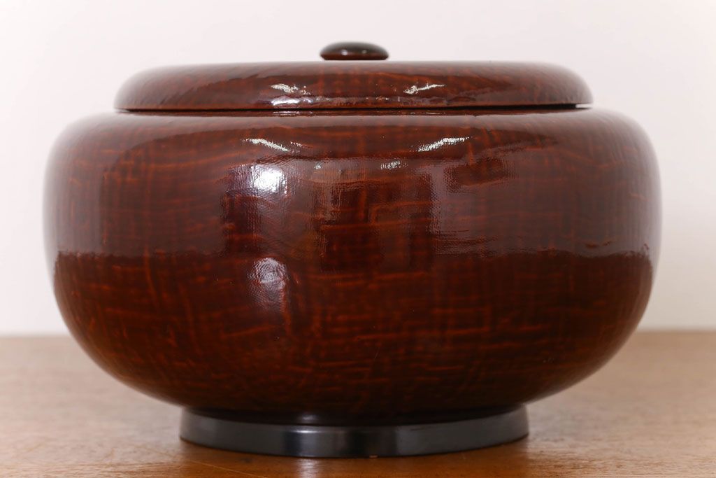 アンティーク雑貨　大正昭和期　古い木製の漆塗菓子鉢(大平)