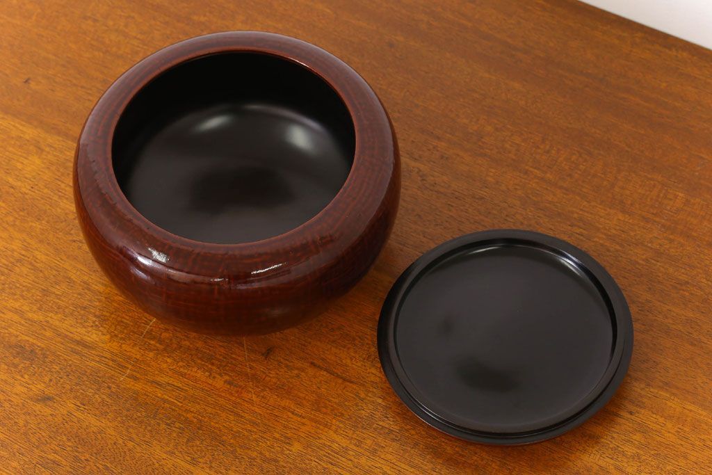 アンティーク雑貨　大正昭和期　古い木製の漆塗菓子鉢(大平)