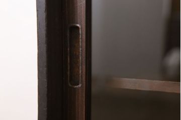 アンティーク家具　クリアガラス引き戸!古い木製の小さな収納棚