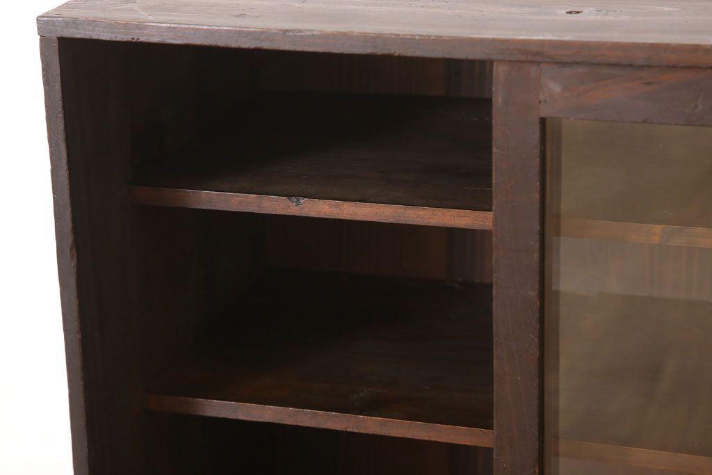 アンティーク家具　クリアガラス引き戸!古い木製の小さな収納棚