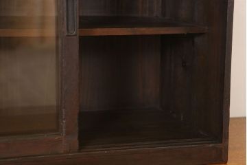 アンティーク家具　クリアガラス引き戸!古い木製の小さな収納棚