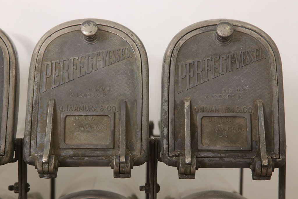 アンティーク雑貨　アンティーク　古い10連ガラス瓶　PERFECT-VESSEL