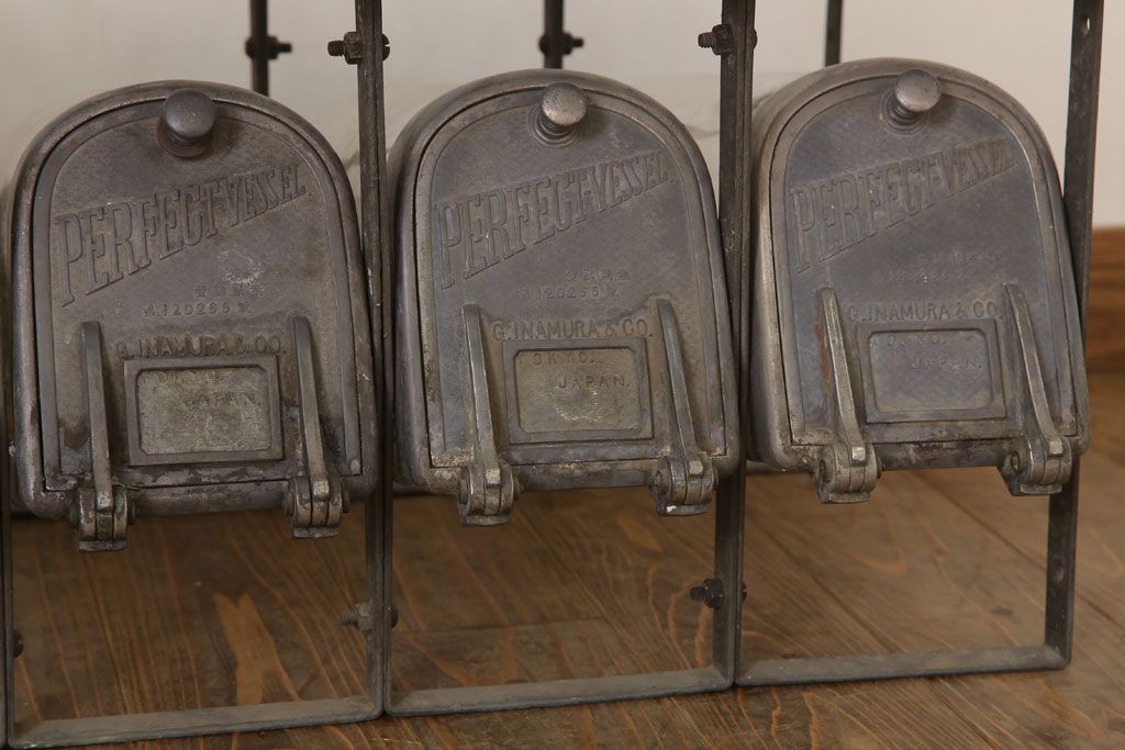 アンティーク雑貨　アンティーク　古い10連ガラス瓶　PERFECT-VESSEL