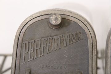 アンティーク雑貨　アンティーク　古い10連ガラス瓶　PERFECT-VESSEL