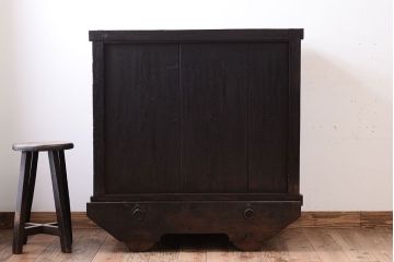 アンティーク家具　古民具・骨董　江戸期　凝った造りの米沢車箪笥