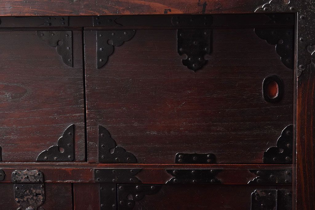 アンティーク家具　古民具・骨董　江戸期　凝った造りの米沢車箪笥