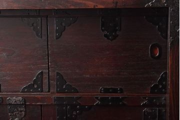 アンティーク家具　古民具・骨董　江戸期　凝った造りの米沢車箪笥