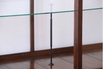 アンティーク家具　総栗材!大正ロマン　和製アンティークの脚付きガラスケース