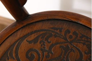 アンティーク家具　イギリスアンティーク　ダブルループ　曲げ木が美しいベントウッドハイチェア