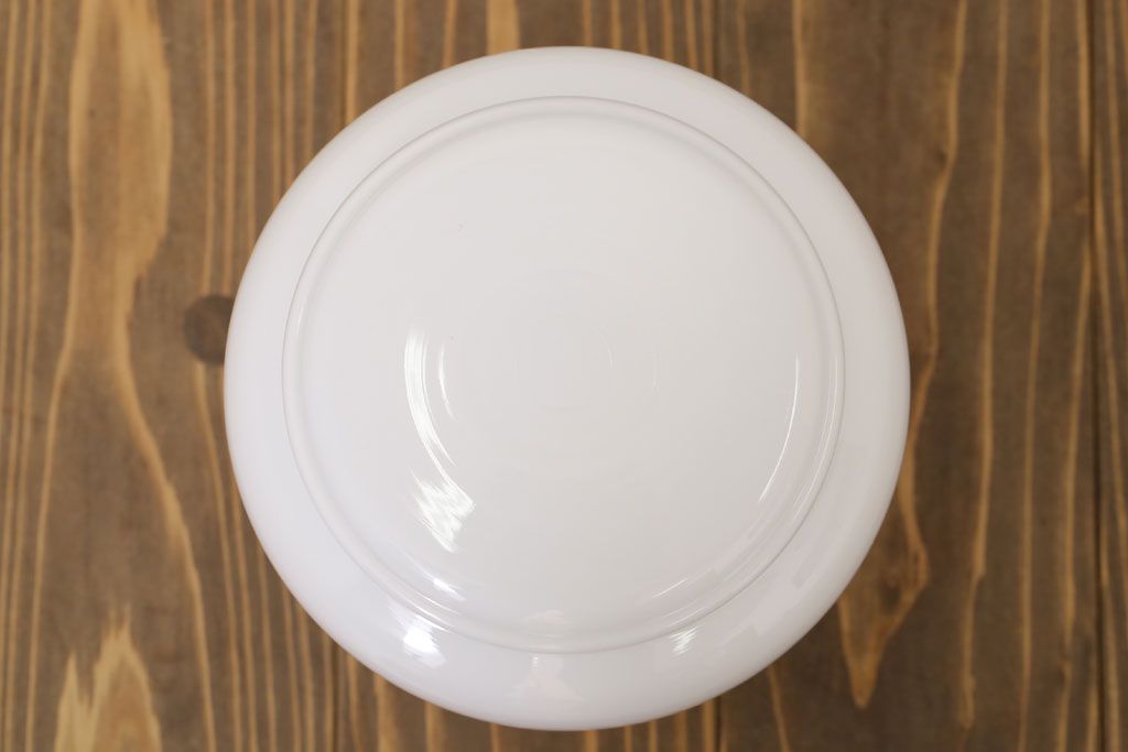 白いガラスの古いペンダントライト(天井照明)