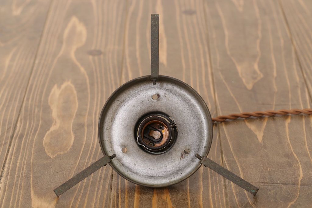 白いガラスの古いペンダントライト(天井照明)