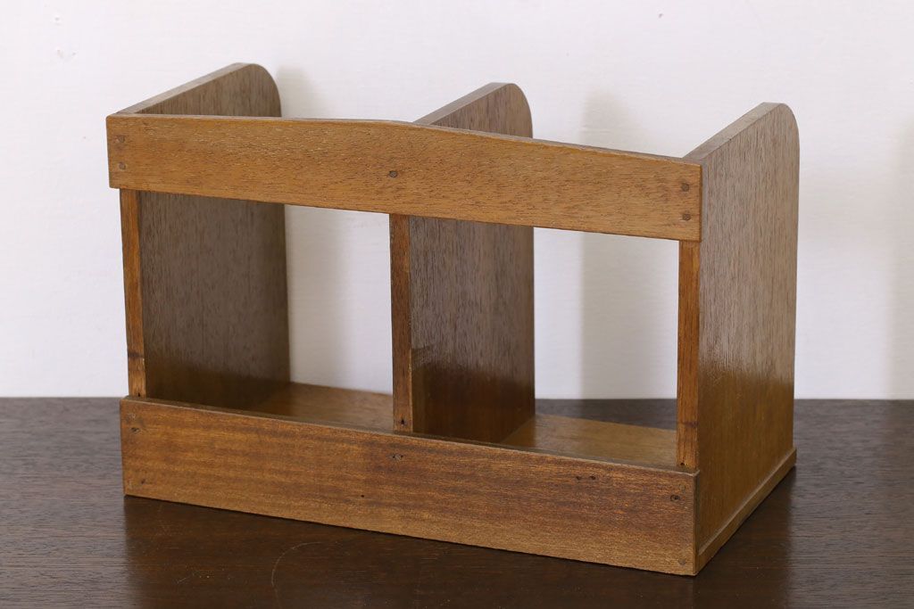 アンティーク雑貨　古い木製の昭和レトロなアンティーク本立て