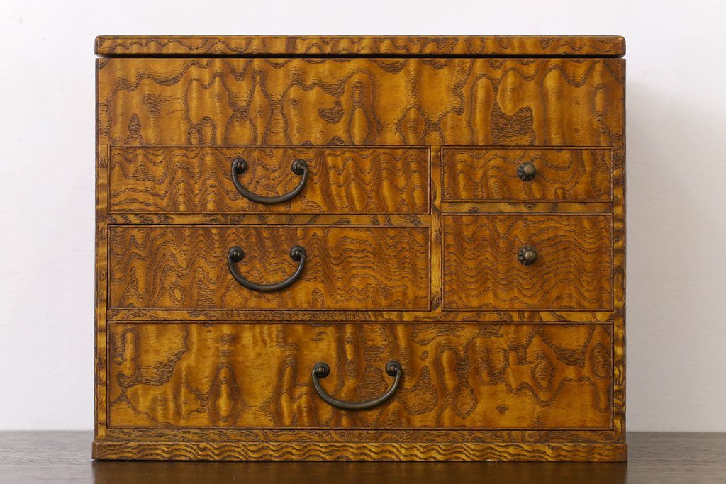 アンティーク雑貨　上質なアンティーク裁縫箱(小引き出し・小物入れ)(1)