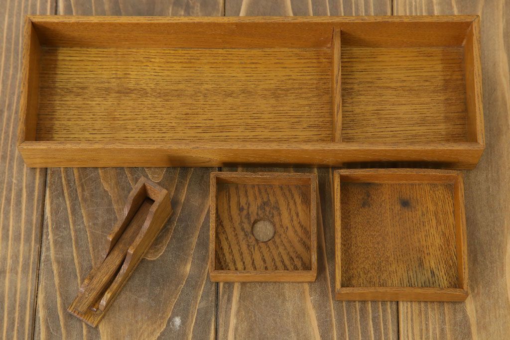 アンティーク雑貨　上質なアンティーク裁縫箱(小引き出し・小物入れ)(1)