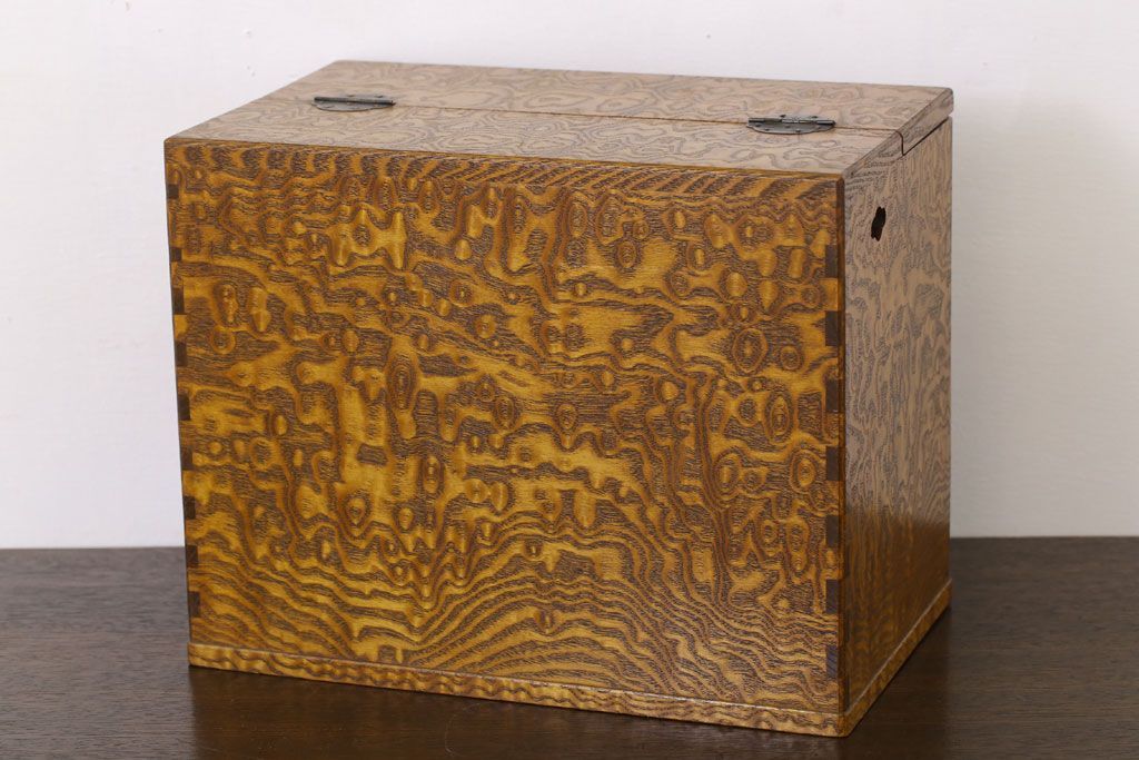 アンティーク雑貨　上質なアンティーク裁縫箱(小引き出し・小物入れ)(1)