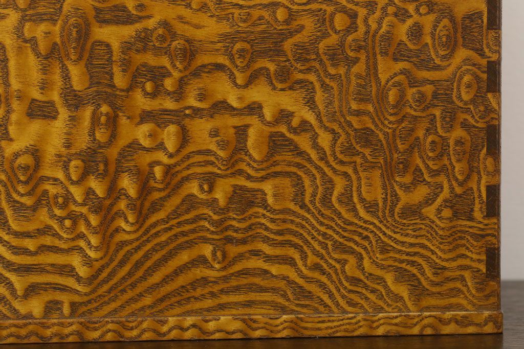 アンティーク雑貨　上質なアンティーク裁縫箱(小引き出し・小物入れ)(1)