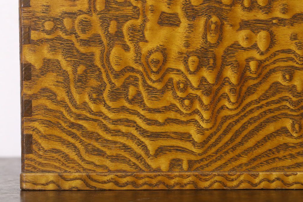 アンティーク雑貨　上質なアンティーク裁縫箱(小引き出し・小物入れ)(1)