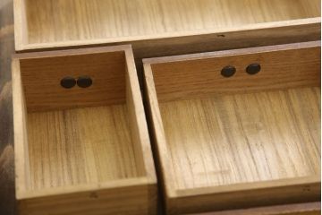 アンティーク雑貨　上質なアンティーク裁縫箱(小引き出し・小物入れ)(2)