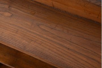 アンティーク家具　和製アンティークの楔(くさび)式本棚