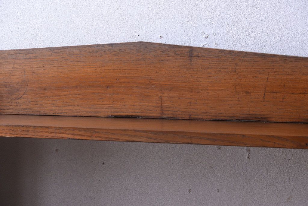 アンティーク家具　和製アンティークの楔(くさび)式本棚