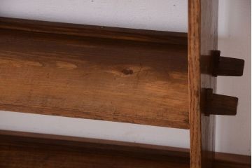 アンティーク家具　和製アンティークの楔(くさび)式本棚