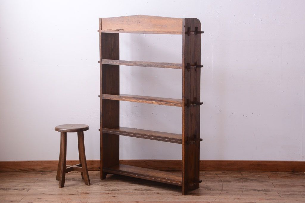 アンティーク家具　和製アンティークの楔(くさび)式本棚