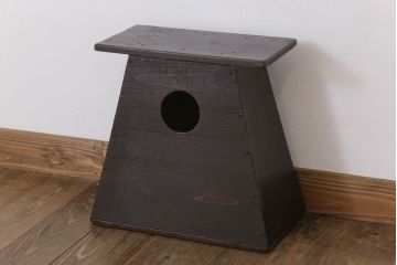 アンティーク雑貨　古い木製の小ぶりな踏み台(ステップ)