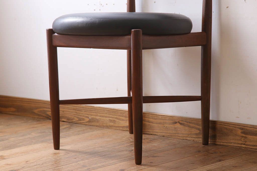 ヴィンテージ家具　 北欧ビンテージ　G-PLAN(ジープラン)　Fresco(フレスコ)　サーキュラーチェア(ダイニングチェア)(2)