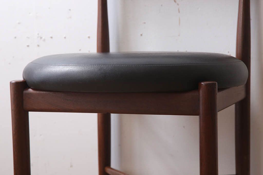 ヴィンテージ家具　 北欧ビンテージ　G-PLAN(ジープラン)　Fresco(フレスコ)　サーキュラーチェア(ダイニングチェア)(2)