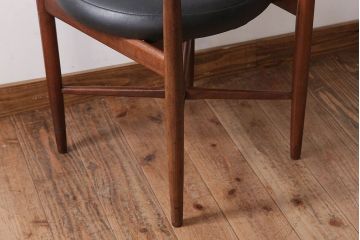 ヴィンテージ家具　 北欧ビンテージ　G-PLAN(ジープラン)　Fresco(フレスコ)　サーキュラーチェア(ダイニングチェア)(2)