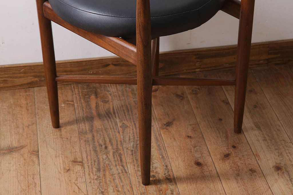 ヴィンテージ家具　北欧ビンテージ　G-PLAN(ジープラン)　Fresco(フレスコ)　サーキュラーチェア(ダイニングチェア)(3)