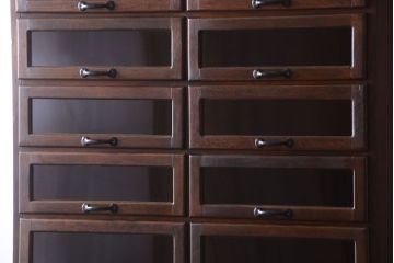 ヴィンテージ家具　イギリスビンテージ　オーク材の大きなシャツケース(チェスト、ドロワー、収納棚)