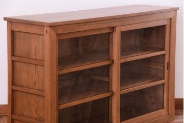 アンティーク家具　古い木製の和風な木味アンティークサイドキャビネット(水屋箪笥・収納棚)(1)