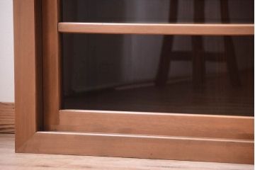 アンティーク家具　古い木製の和風な木味アンティークサイドキャビネット(水屋箪笥・収納棚)(1)